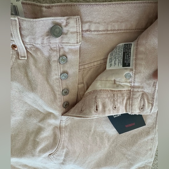 NWT Levi’s High Rise Deconstructed Pink Denim Mini Skirt size 27 - Picture 5 of 9